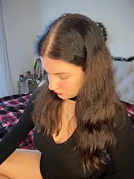 Snapshot of likaxxx chatting on December 2024 12:15:02 PM likaxxx online show from December 2024 12:15:02 PM