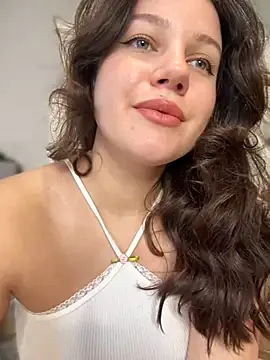 Snapshot of likaxxx chatting on February 2025 12:27:02 PM likaxxx online show from February 2025 12:27:02 PM