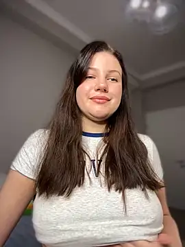 Snapshot of likaxxx chatting on February 2025 03:08:01 PM likaxxx online show from February 2025 03:08:01 PM