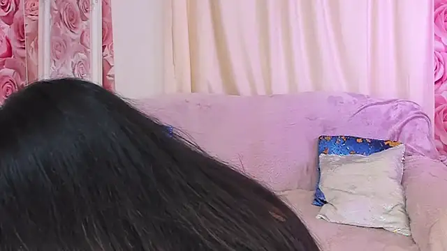 Snapshot of ClaireWarner chatting on November 2025 02:38:01 PM ClaireWarner online show from November 2025 02:38:01 PM