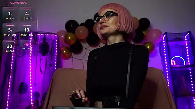 Snapshot of CyberXGoddess chatting on October 2025 11:43:01 PM CyberXGoddess online show from October 2025 11:43:01 PM