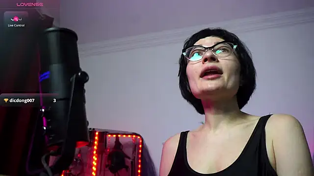 Snapshot of CyberXGoddess chatting on November 2025 06:01:01 AM CyberXGoddess online show from November 2025 06:01:01 AM