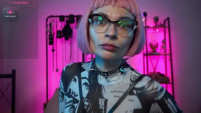 Snapshot of CyberXGoddess chatting on November 2025 11:31:01 AM CyberXGoddess online show from November 2025 11:31:01 AM