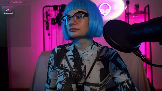 Snapshot of CyberXGoddess chatting on December 2025 02:05:02 AM CyberXGoddess online show from December 2025 02:05:02 AM