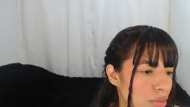 Snapshot of Liz_Galactic chatting on January 2025 10:11:02 PM Liz Galactic online show from January 2025 10:11:02 PM