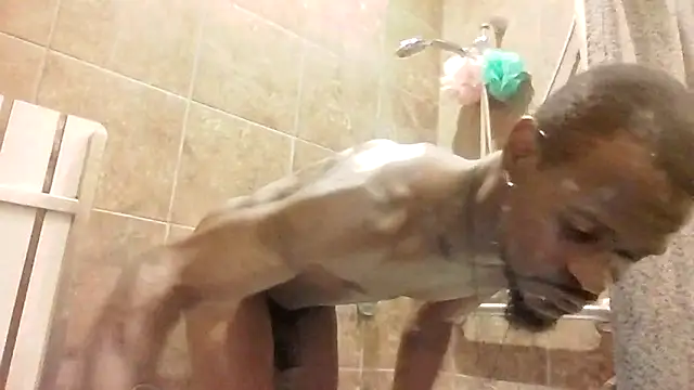 Maculine Stayr online show from October 2025 04:46:02 AM