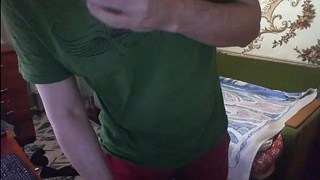 Snapshot of viktorru77 chatting on January 2025 02:19:01 PM viktorru77 online show from January 2025 02:19:01 PM