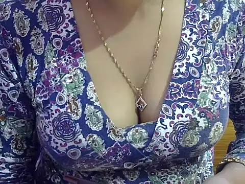 Your wild Dia online show from November 2025 05:20:02 AM