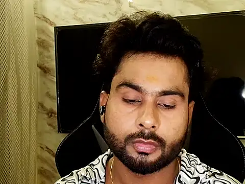 SHENOY3 online show from October 2025 06:41:01 PM