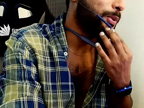 SHENOY3 online show from November 2025 05:01:02 PM