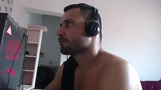 Snapshot of body_x29 chatting on March 2025 06:53:01 PM body x29 online show from March 2025 06:53:01 PM