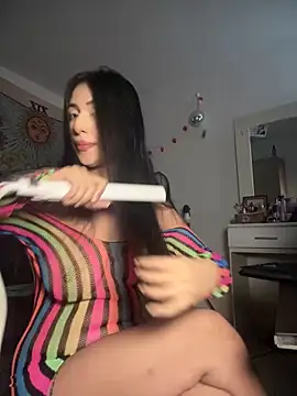 Snapshot of kiaraglam2 chatting on November 2025 07:52:02 PM kiaraglam2 online show from November 2025 07:52:02 PM