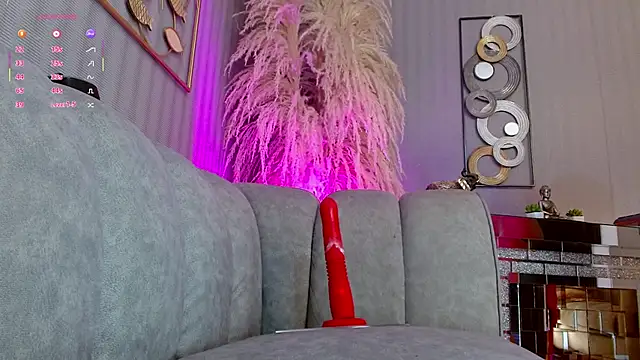 adara le online show from October 2025 12:38:02 PM