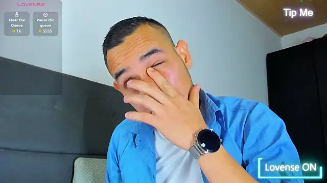 jhonyalzate2 online show from September 2025 01:17:01 AM