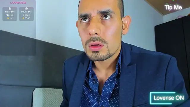 jhonyalzate2 online show from September 2025 01:17:01 AM