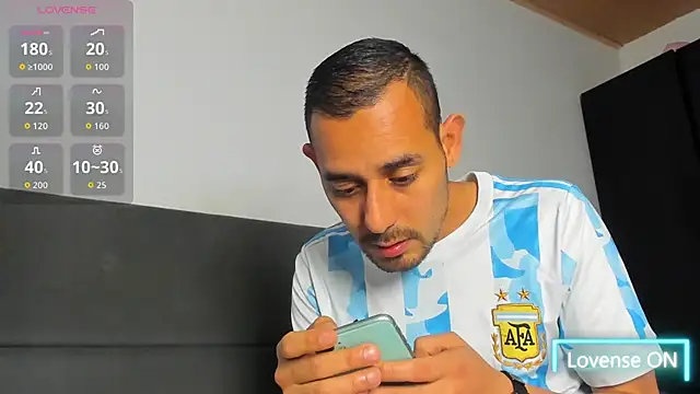 Snapshot of jhonyalzate2 chatting on February 2026 02:21:01 AM jhonyalzate2 online show from February 2026 02:21:01 AM