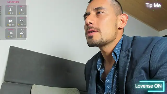 jhonyalzate2 online show from June 2026 02:49:01 AM