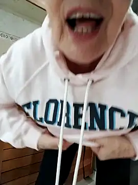 Vicky Rosse online show from March 2026 07:43:02 PM