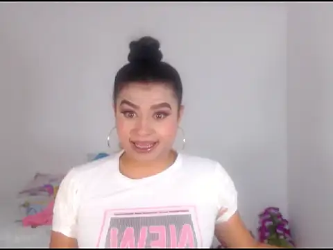 katrinawillff online show from February 2026 06:34:01 AM