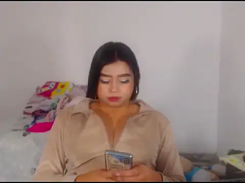 katrinawillff online show from March 2026 06:18:01 AM