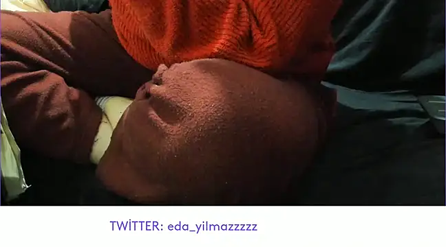 Snapshot of sexy_modelll chatting on February 2025 10:31:01 PM sexy modelll online show from February 2025 10:31:01 PM