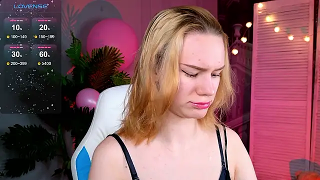 Ramona    online show from February 2026 06:09:01 AM