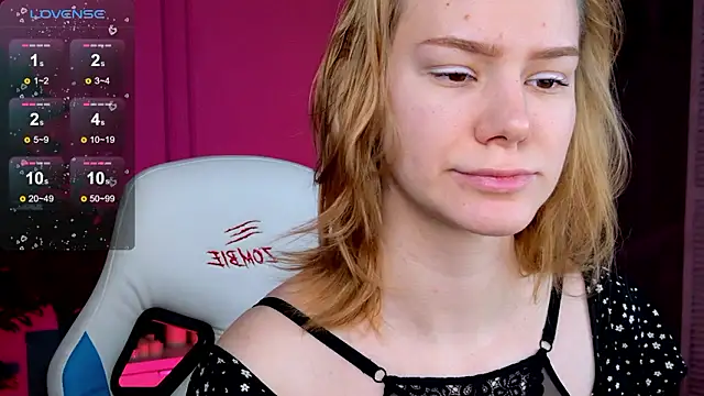 Ramona    online show from February 2026 06:14:02 AM