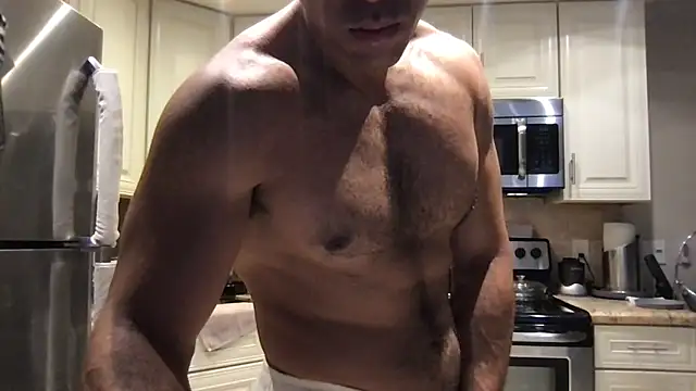 Snapshot of BigGuyMuscle chatting on May 2026 09:44:02 PM BigGuyMuscle online show from May 2026 09:44:02 PM