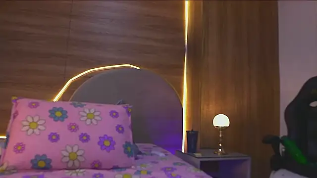 alexaa walker online show from February 2026 11:53:02 AM