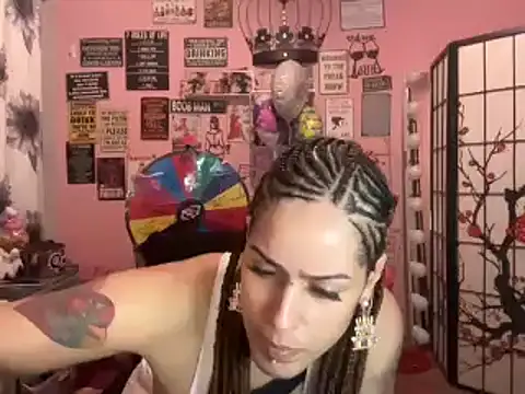 Snapshot of latinacubana chatting on January 2025 10:31:01 AM latinacubana online show from January 2025 10:31:01 AM