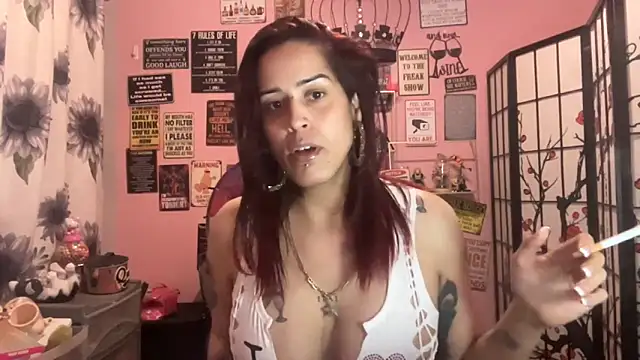 Snapshot of latinacubana chatting on March 2025 05:17:02 AM latinacubana online show from March 2025 05:17:02 AM