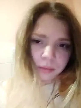 Zuli Kiska online show from December 2024 08:49:02 PM