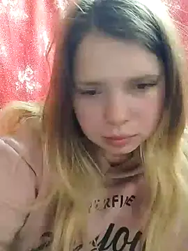 Zuli Kiska online show from December 2024 08:08:01 PM