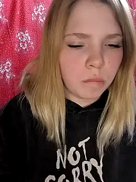 Zuli Kiska online show from February 2025 08:58:02 PM