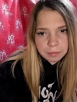 Zuli Kiska online show from October 2025 11:11:01 AM