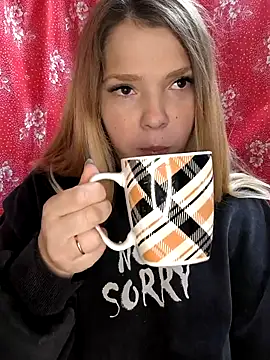 Zuli Kiska online show from November 2025 09:17:02 PM