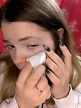 Zuli Kiska online show from March 2026 07:18:02 PM