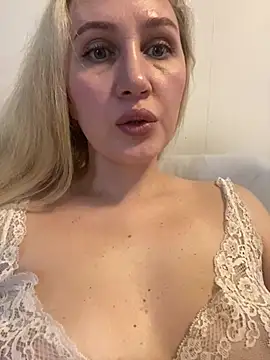 YourBlondee online show from January 2025 04:23:02 AM