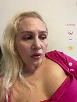 YourBlondee online show from May 2026 06:09:01 AM
