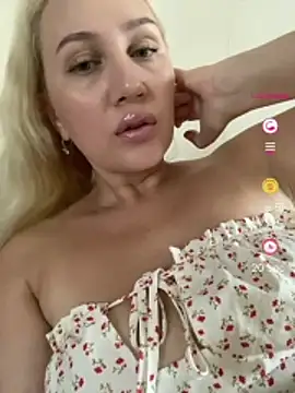 YourBlondee online show from July 2026 01:20:01 AM