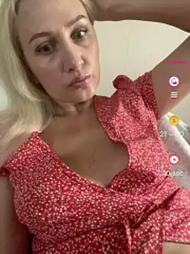 YourBlondee online show from July 2026 12:24:01 AM