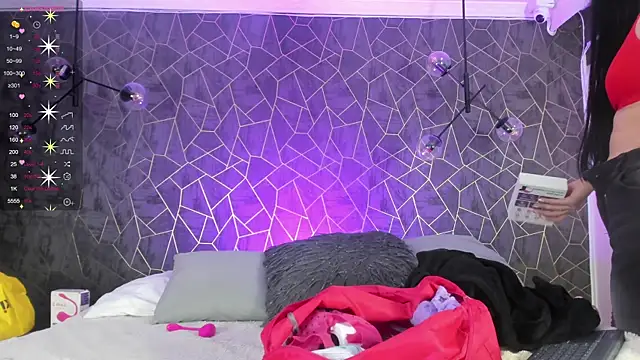 danaythamara1 online show from December 2025 07:40:02 PM