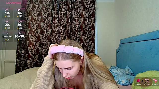 Adr1ana  online show from December 2025 08:56:02 AM