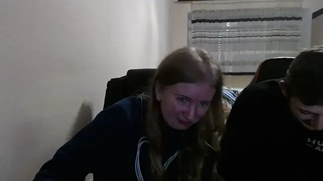 Snapshot of PeterAndJen chatting on December 2025 07:34:02 PM PeterAndJen online show from December 2025 07:34:02 PM