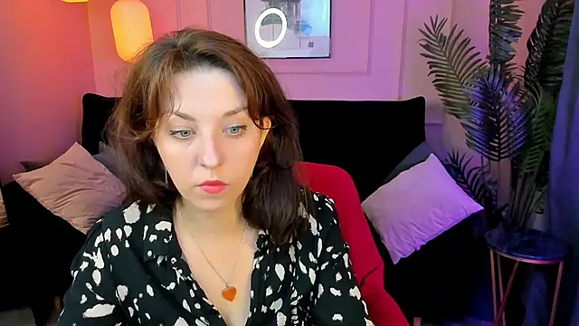 Snapshot of MargaretFatal chatting on June 2026 05:46:02 AM MargaretFatal online show from June 2026 05:46:02 AM