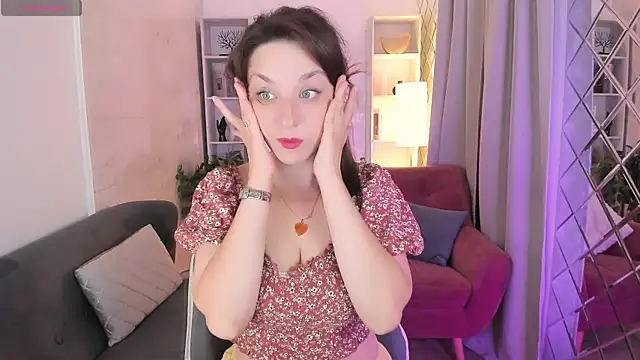 Snapshot of MargaretFatal chatting on July 2026 05:33:02 AM MargaretFatal online show from July 2026 05:33:02 AM