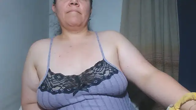 Snapshot of agathamiller01 chatting on October 2025 01:47:02 AM agathamiller01 online show from October 2025 01:47:02 AM