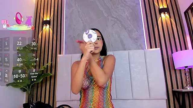 annngels99 online show from December 2025 04:56:01 PM