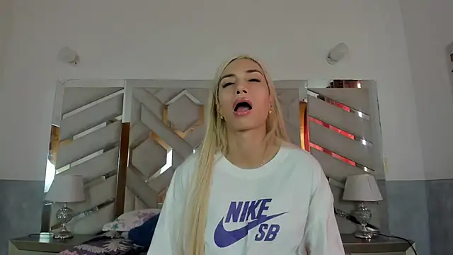 briana wonder69xxx online show from March 2026 08:20:01 PM