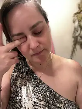 Snapshot of misslulipop chatting on December 2024 07:06:02 AM misslulipop online show from December 2024 07:06:02 AM